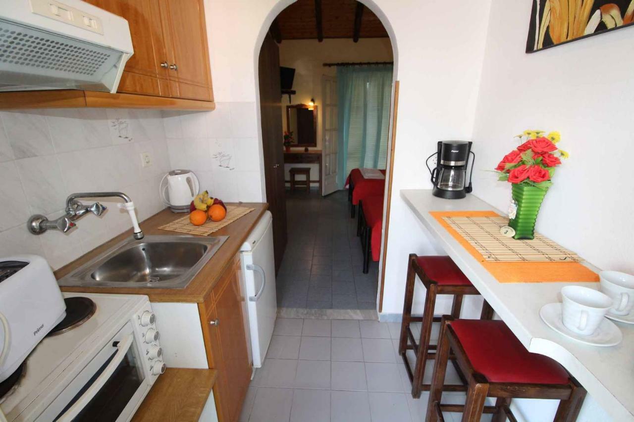 Dimitris Studios Akharavi Extérieur photo